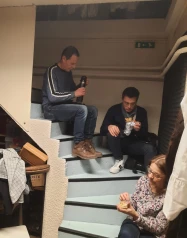 Elle est meme tres petite